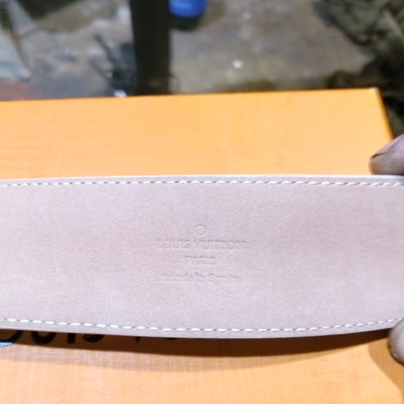 Louis Vuitton belt - Picture 3 of 3